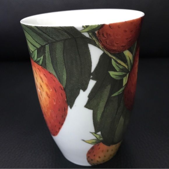 Rare ! Portmeirion mug 400 ml NEW Strawberry Blossom Eden Fruit - Picture 2 of 6
